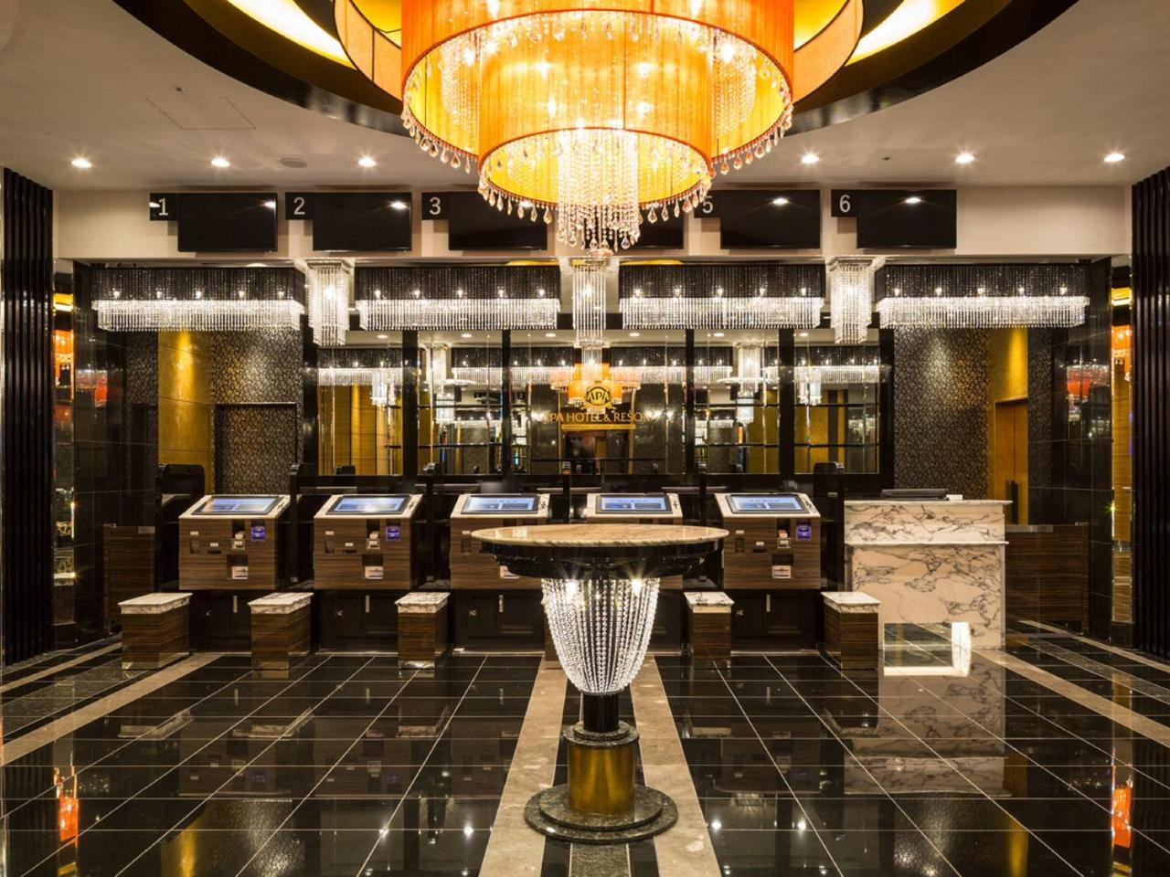 Apa Hotel & Resort Nishishinjuku-Gochome-Eki Tower Tokio Exterior foto