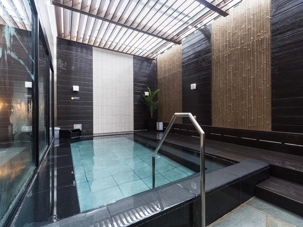 Apa Hotel & Resort Nishishinjuku-Gochome-Eki Tower Tokio Exterior foto